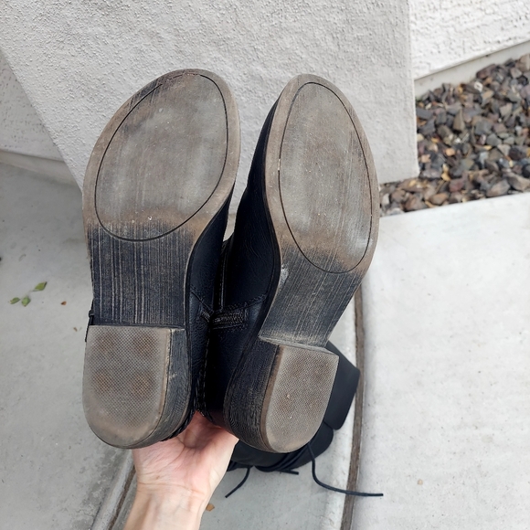 Women's Black Heel Boot - Picture 10 of 10